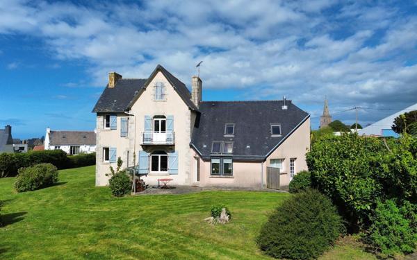 Maison à vendre    6 pièces •  Trébeurden