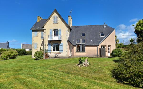 Maison à vendre    6 pièces •  Trébeurden