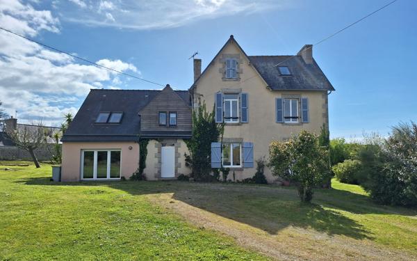 Maison à vendre    6 pièces •  Trébeurden