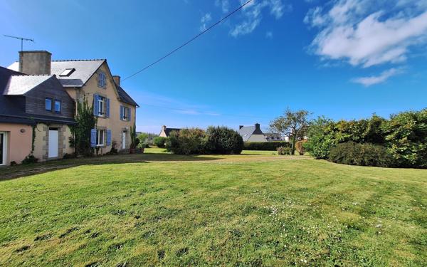 Maison à vendre    6 pièces •  Trébeurden