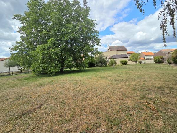 Exclusivité — Maison familiale de 220 m2 environ avec jardin