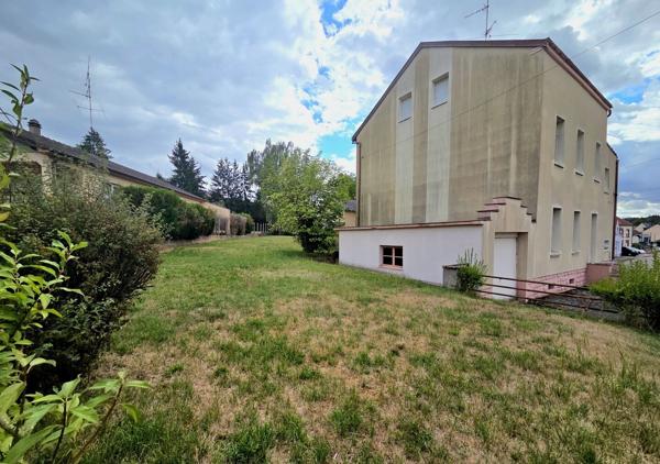 Exclusivité — Maison familiale de 220 m2 environ avec jardin
