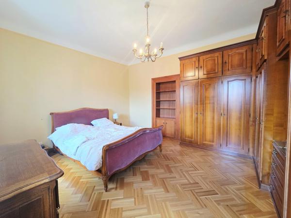 Exclusivité — Maison familiale de 220 m2 environ avec jardin