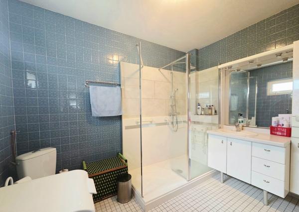 Exclusivité — Maison familiale de 220 m2 environ avec jardin