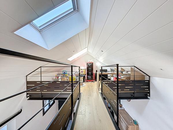 Maison recente a vendre a LA VARENNE - 3 chambres, garage, terrasse et jardinet.