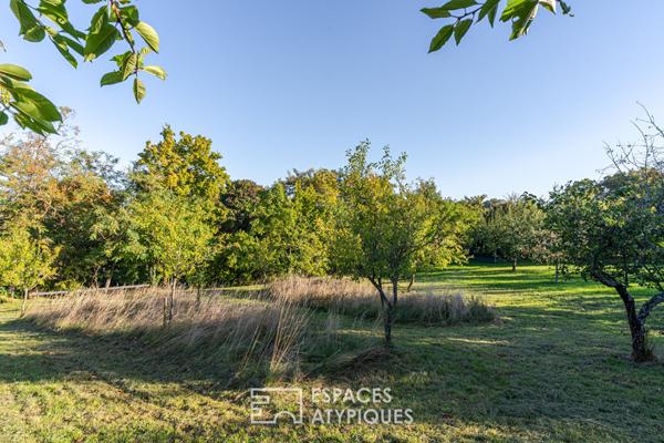 Maison à rénover et son vaste terrain avec verger