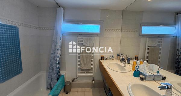 Location Appartement 4 pièces 89.56 m² - Lyon 69005