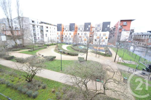 Appartement F3 à vendre  3 pièces - 65 m2 ST DENIS - 93