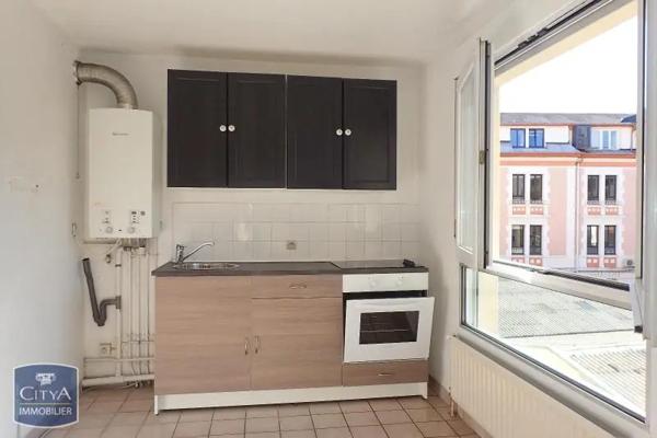 Appartement à louer 3 pièces 66.25m² Chambéry (73000)
