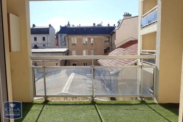 Appartement à louer 3 pièces 66.25m² Chambéry (73000)