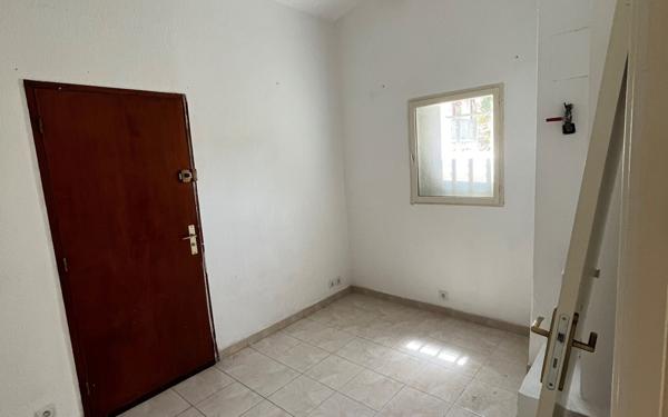 Appartement à vendre    3 pièces • 47 m2 Saint-Cyr-sur-Mer