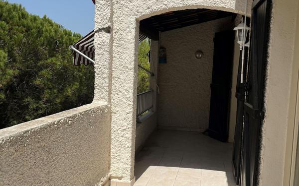 Appartement à vendre    3 pièces • 47 m2 Saint-Cyr-sur-Mer