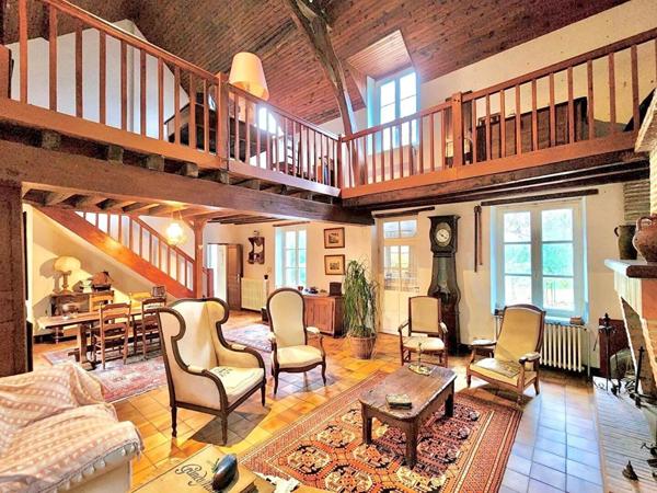 Vente Maison 11 pièces 280 m2 à Beaugency