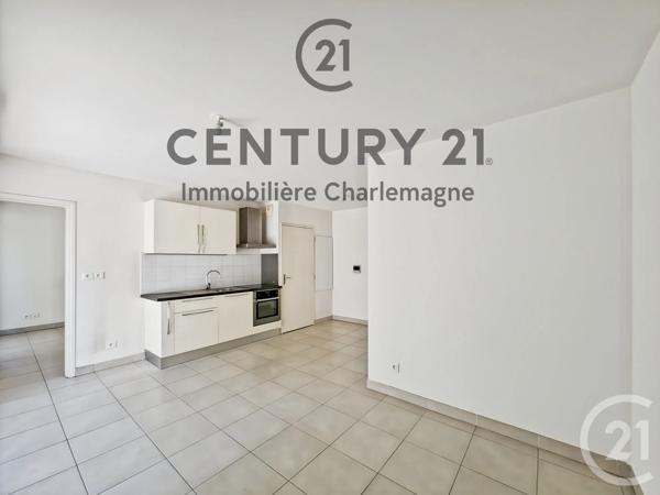 Appartement T2 à vendre  2 pièces - 35,75 m 2   MARSEILLE  - 13011