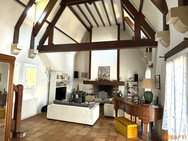 Maison familiale proche de la gare et des commerces