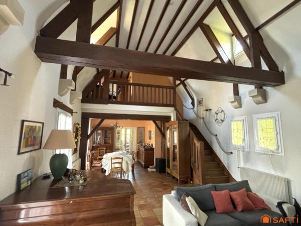 Maison familiale proche de la gare et des commerces