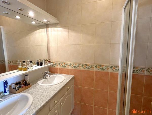 Maison familiale proche de la gare et des commerces