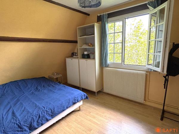 Maison familiale proche de la gare et des commerces