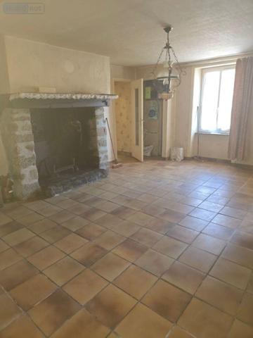 Corps de ferme à vendre à Ambazac en Haute-Vienne (87240), ref : MGC/1121