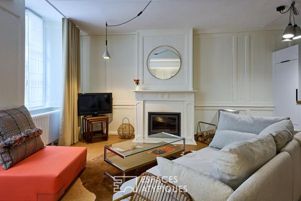 Immeuble en pierre rénové en trois logements