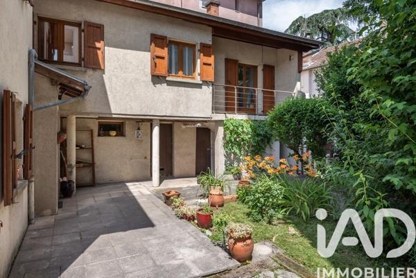 Maison à vendre 5 pièces 165 m² Grenoble