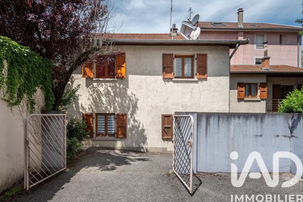 Maison à vendre 5 pièces 165 m² Grenoble