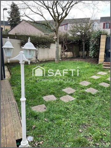 4 CHAMBRES DEUX SALLE DE BAINS