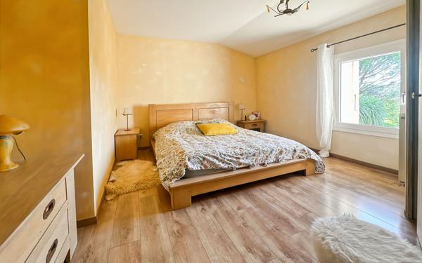 Maison à vendre    5 pièces • 250 m2 Livron-sur-Drôme