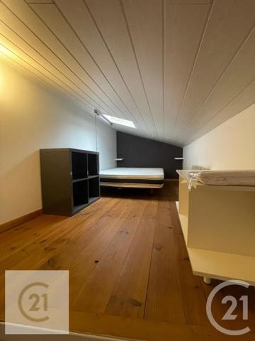 Immeuble à vendre  82 m 2   LASBORDES  - 11