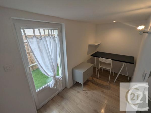 Immeuble à vendre  82 m 2   LASBORDES  - 11