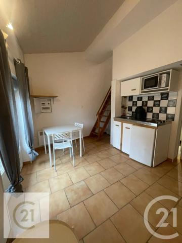 Immeuble à vendre  82 m 2   LASBORDES  - 11