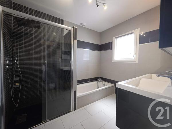 Maison à vendre  4 pièces - 135 m 2   MURET  - 31