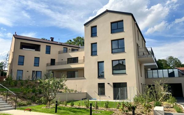 Appartement à vendre    3 pièces • 73,30 m2 Rillieux-la-Pape
