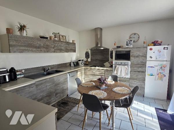 YVETOT,  MAISON d'~145m² sur terrain ~610m², sur sous sol complet, bureau, 6 chambres.