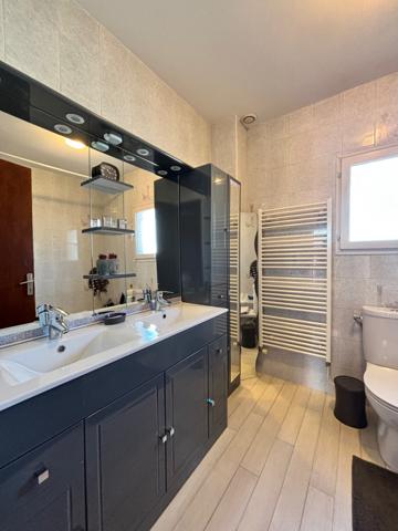 Mérignac (33700) A MERIGNAC: Maison 4 chambres, picine et garage