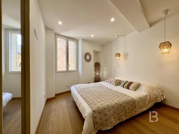 Maison de Village de Charme dans le Vieil Antibes - Entièrement Rénovée