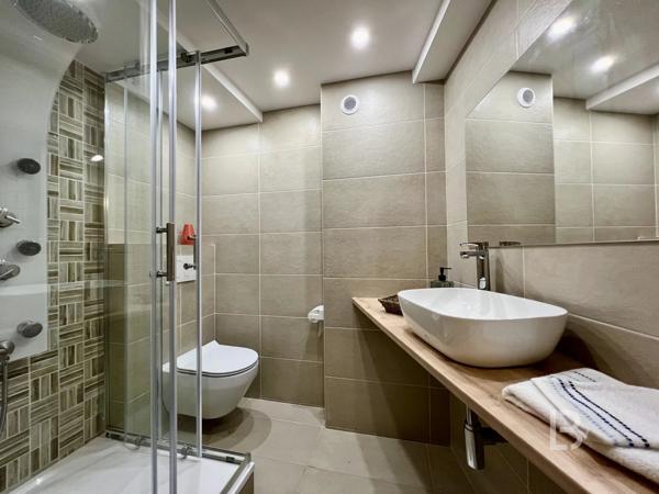 Maison de Village de Charme dans le Vieil Antibes - Entièrement Rénovée