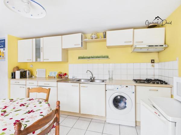 Maison avec cachet en pierre à Roscoff - Double garage, jardin clos et au calme