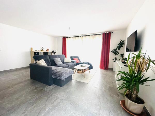 Maison neuve avec vue -  6 pièces à La Mézière