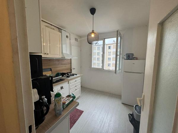 Appartement Saint Priest 4 pièce(s) 64 m2