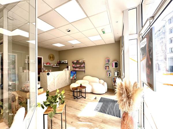 SUPERBE LOCAL PRO 58m2 avec Accueil