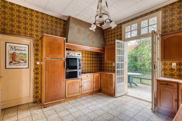 Maison Bourgeoise Lyon3° 275 m2 + Garage - Terrain 400m2 à rénover