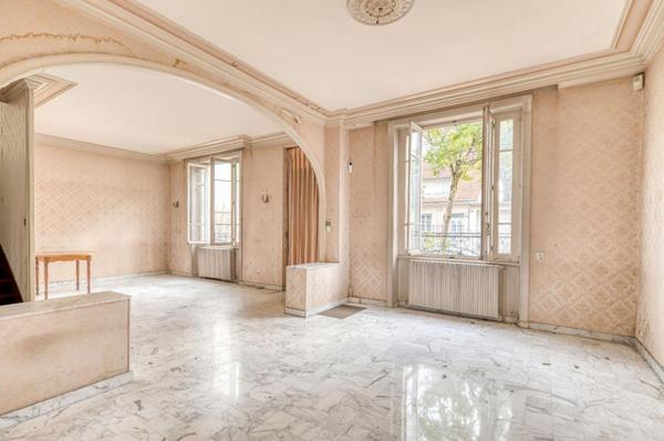 Maison Bourgeoise Lyon3° 275 m2 + Garage - Terrain 400m2 à rénover