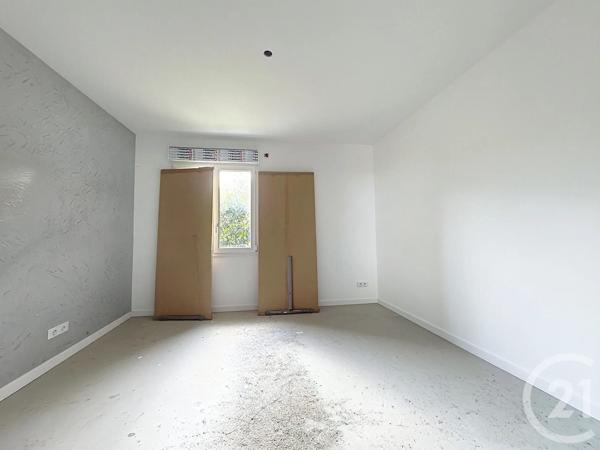 Maison à vendre  4 pièces - 168,45 m 2   ST POURCAIN SUR SIOULE  - 03