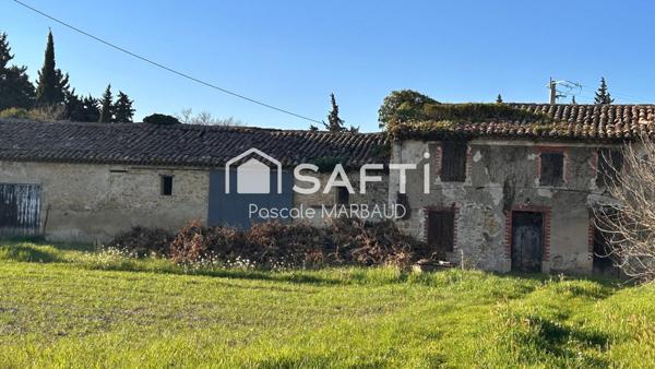 Mas de 250 m² environ sur 2990 m²