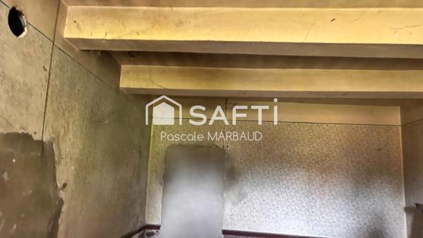 Mas de 250 m² environ sur 2990 m²