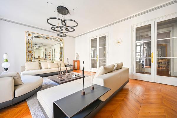 Magnifique 6 pièces 155 m2 Triangle le d'or !