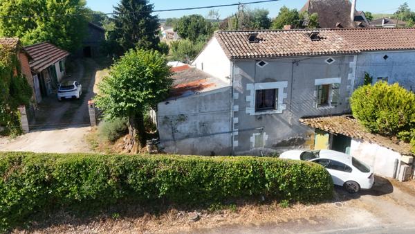Maison avec plusieurs dépendances