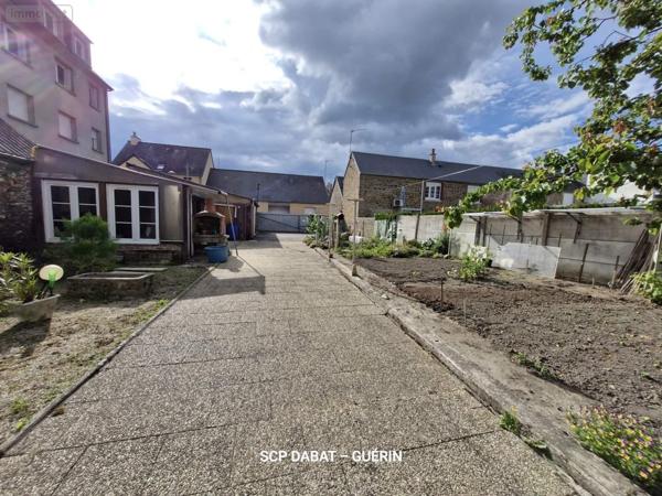 Maison à vendre à Saint-Hilaire-du-Harcouët dans la Manche (50600), ref : 8402