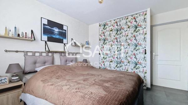 Appartement T2 de 53 m² rénové - terrasse et garage